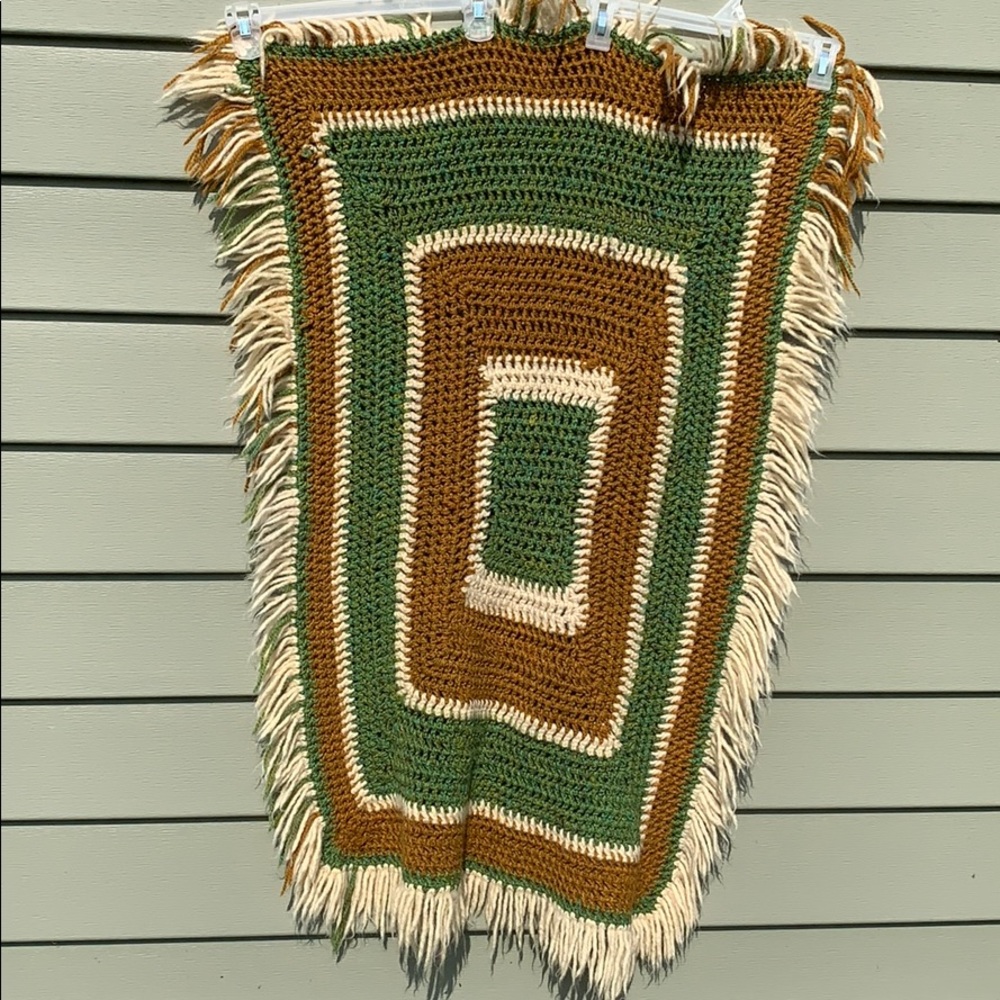 Vintage Fringed Crochet/Knitted Blanket